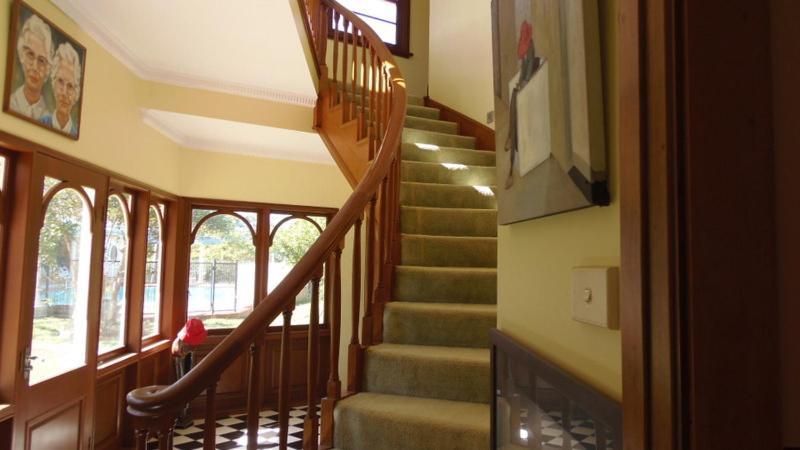 Melville House Bed And Breakfast Лисмор Экстерьер фото