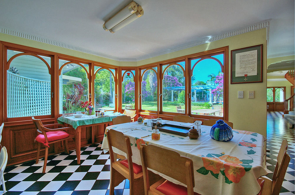 Melville House Bed And Breakfast Лисмор Экстерьер фото