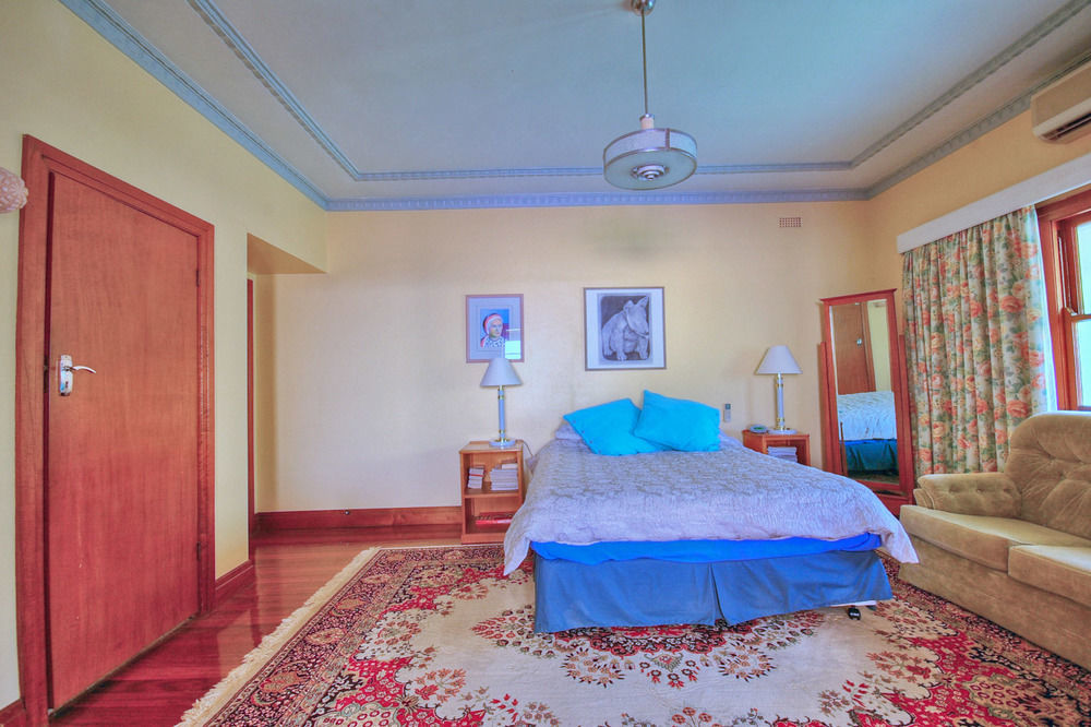 Melville House Bed And Breakfast Лисмор Экстерьер фото