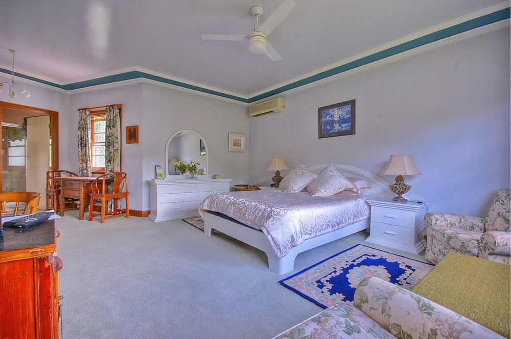 Melville House Bed And Breakfast Лисмор Экстерьер фото