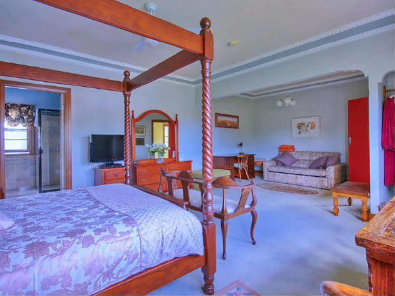 Melville House Bed And Breakfast Лисмор Экстерьер фото