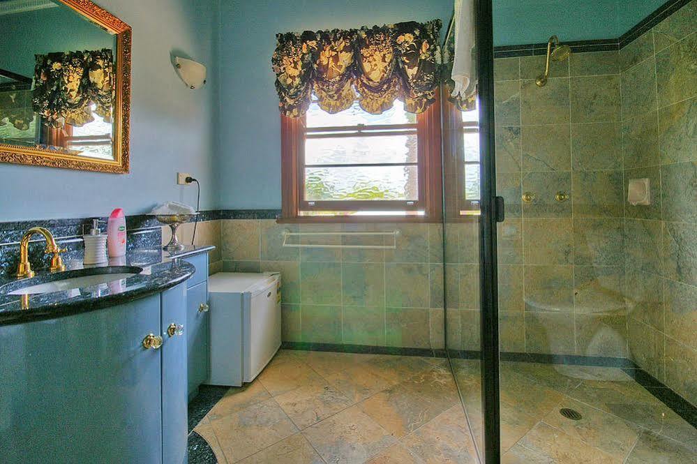 Melville House Bed And Breakfast Лисмор Экстерьер фото