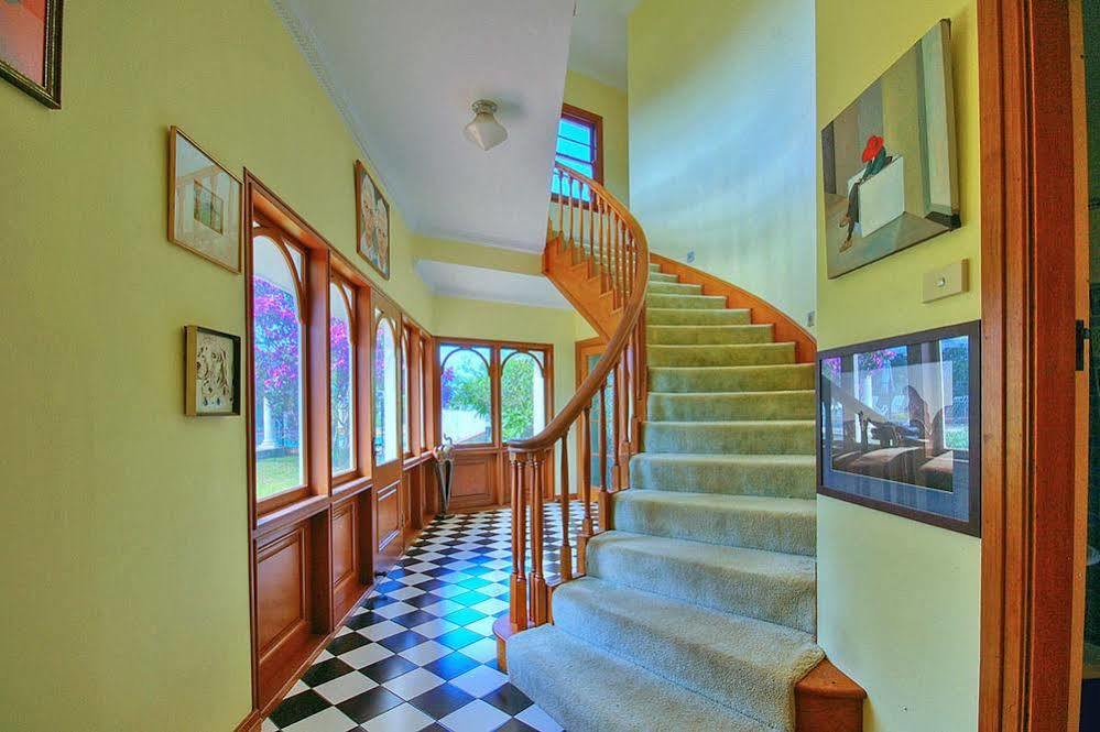 Melville House Bed And Breakfast Лисмор Экстерьер фото